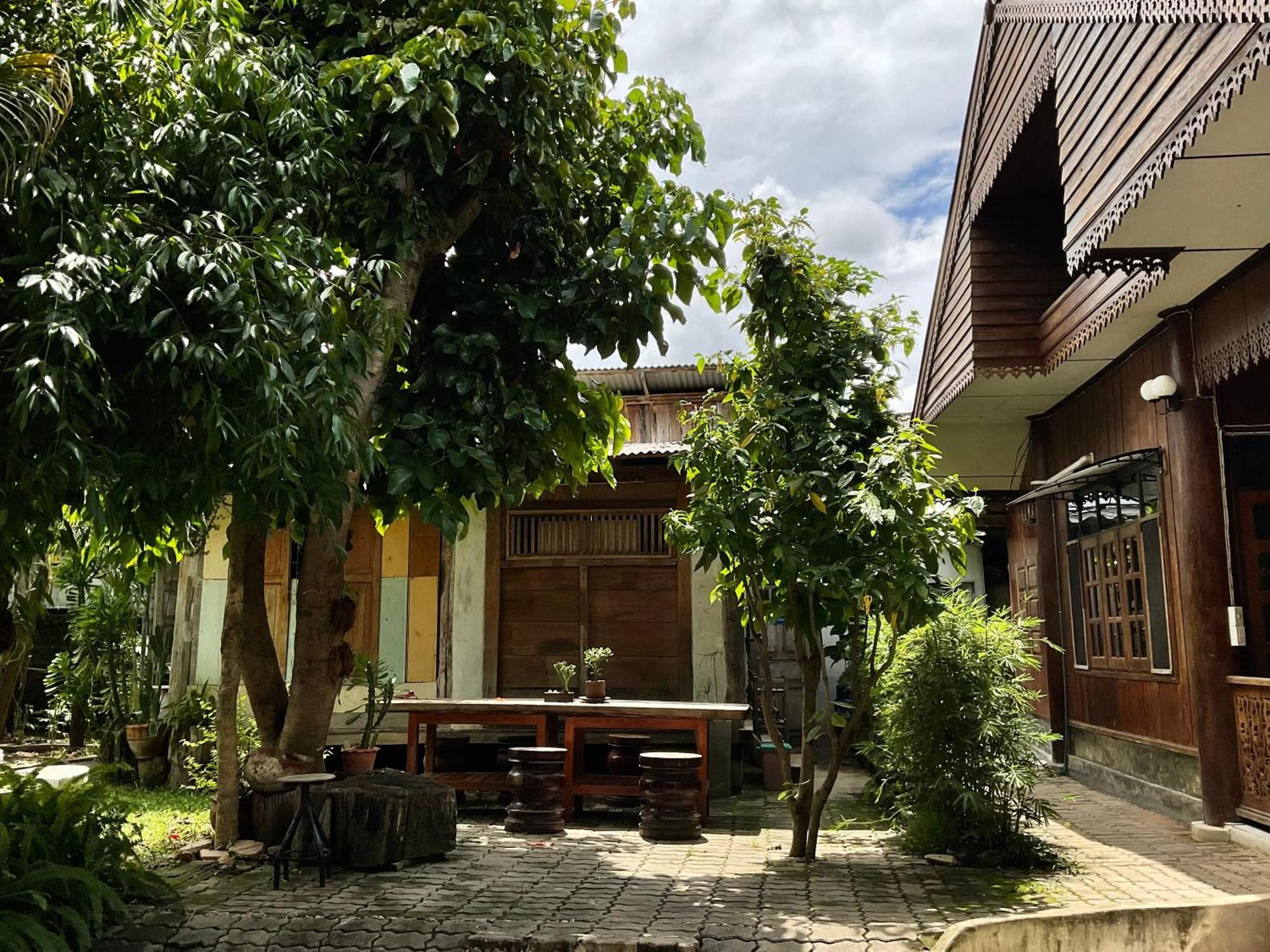 Cabinthai Mae Chaem Eksteriør bilde